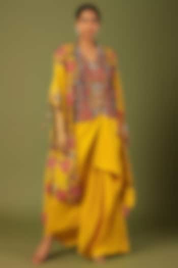 Yellow Dupion Embroidered Cape Set by Minaxi Dadoo
