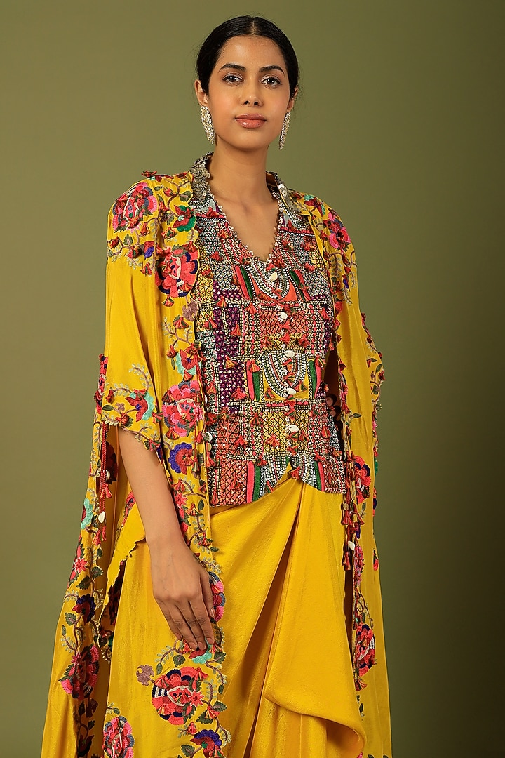 Yellow Dupion Embroidered Cape Set by Minaxi Dadoo at Pernia's Pop Up Shop