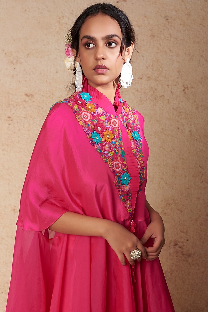 Rani Pink Dupion Embroidered Cape Set by Minaxi Dadoo at Pernia's Pop Up Shop
