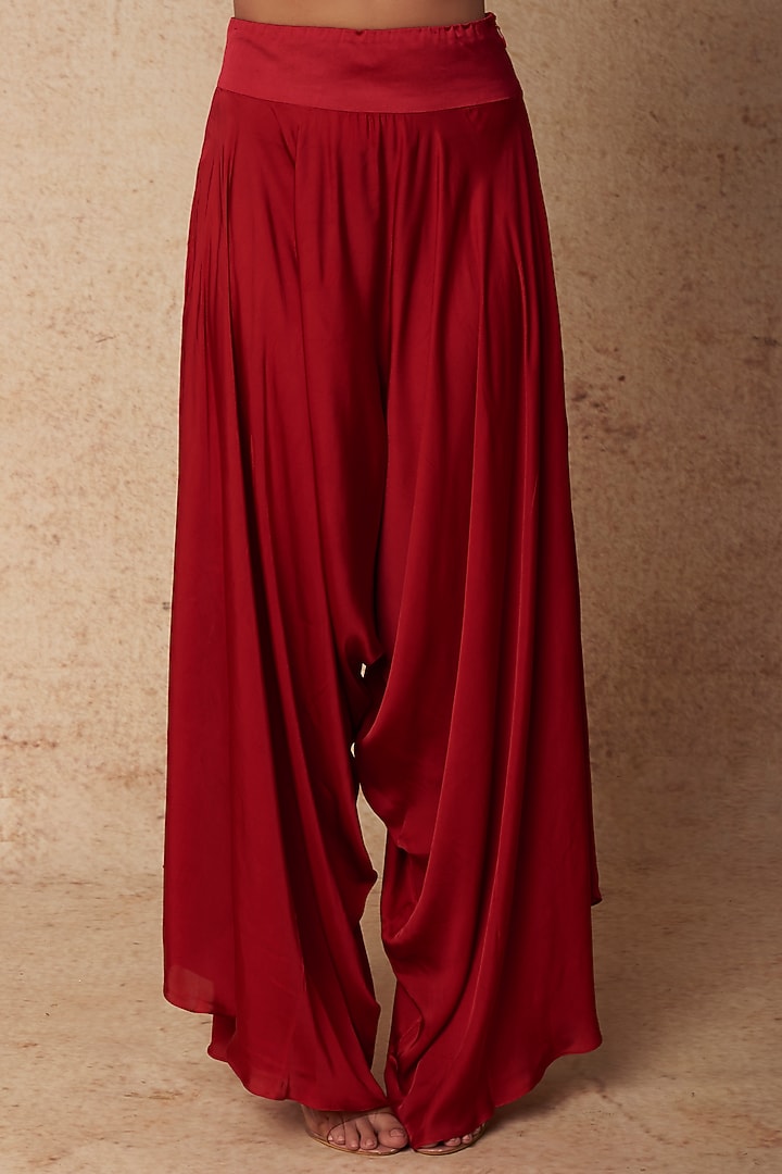 Maroon Dupion Embroidered Kurta Set by Minaxi Dadoo at Pernia's Pop Up Shop