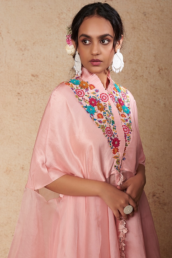Pink Dupion Embroidered Cape Set by Minaxi Dadoo at Pernia's Pop Up Shop