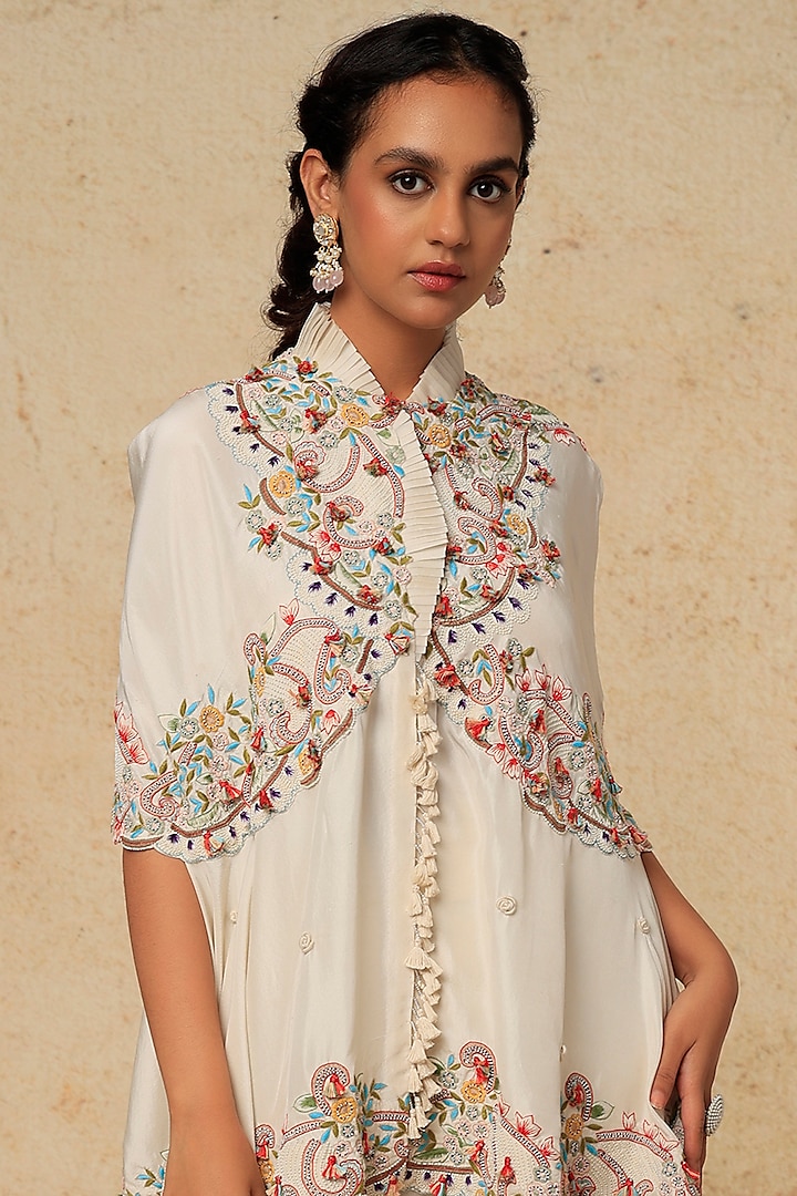 Ivory Chanderi Gharara Set by Minaxi Dadoo at Pernia's Pop Up Shop