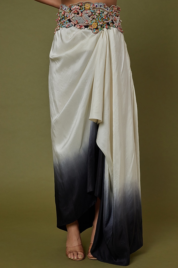 Ivory Dupion Embroidered Cape Set by Minaxi Dadoo at Pernia's Pop Up Shop