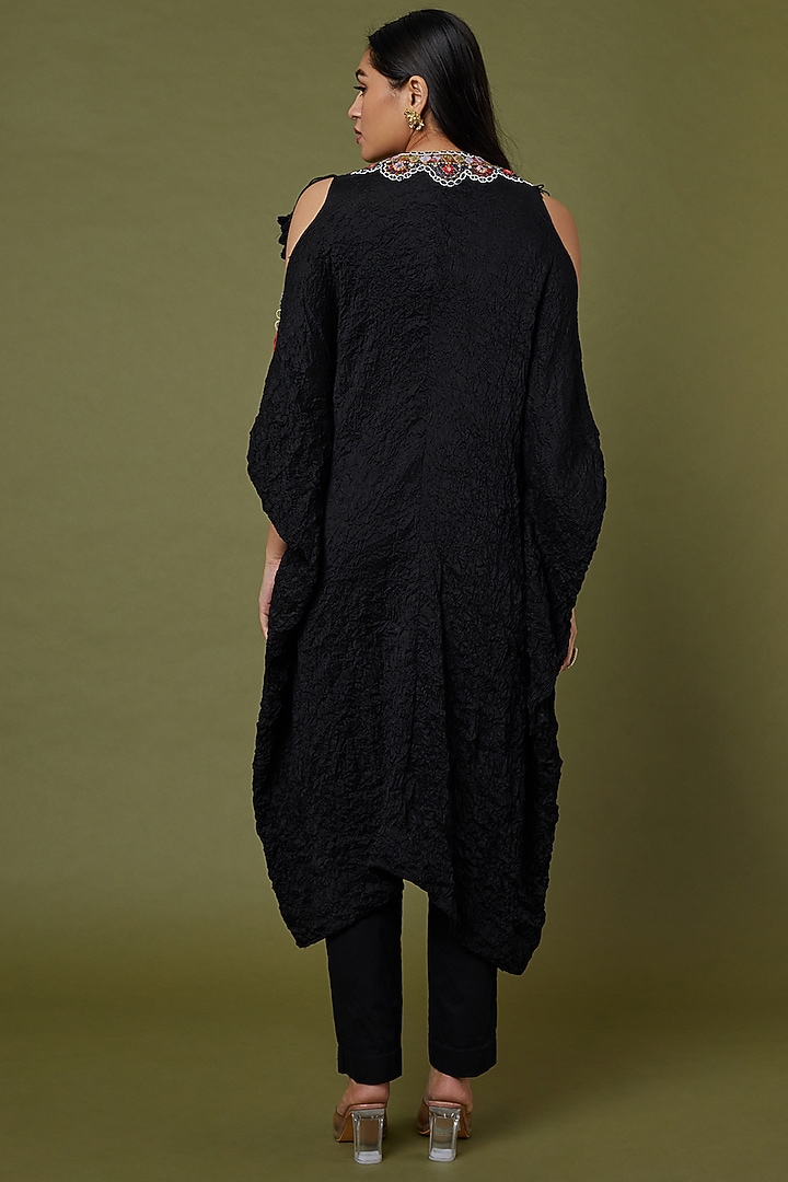 Black Dupion Embroidered Kaftan Set by Minaxi Dadoo at Pernia's Pop Up Shop