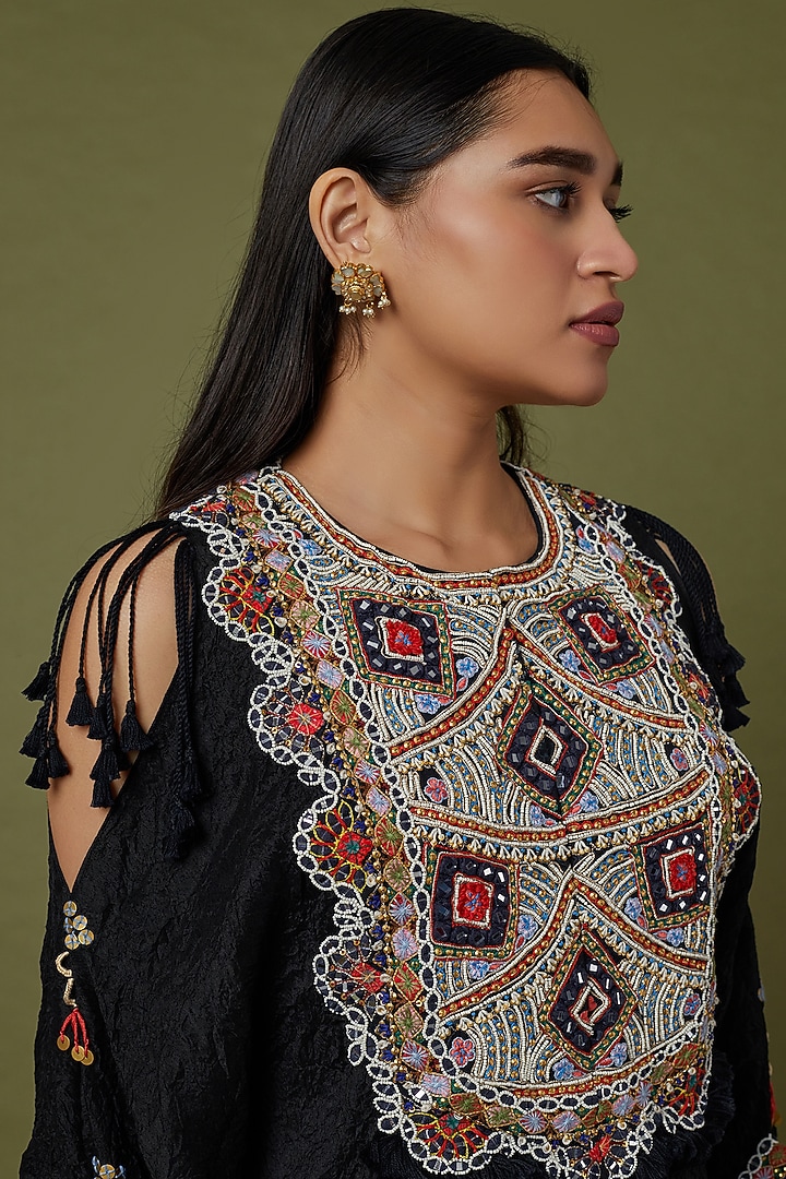 Black Dupion Embroidered Kaftan Set by Minaxi Dadoo at Pernia's Pop Up Shop