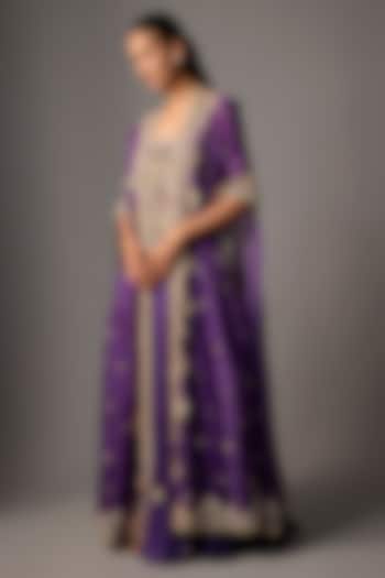 Purple Organza Thread Embroidered Cape Set by Minaxi Dadoo at Pernia's Pop Up Shop