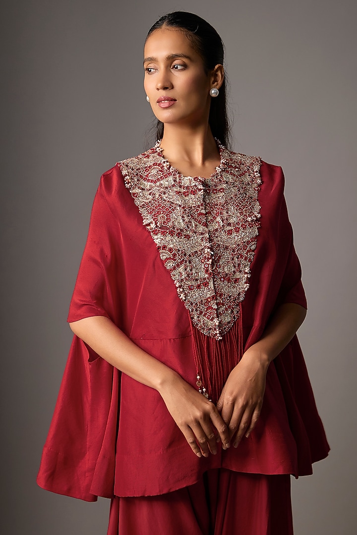 Red Dupion Silk Ariya Cape Set by Minaxi Dadoo at Pernia's Pop Up Shop