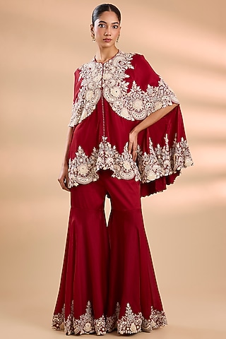 Maroon Dupion Threadwork Cape Set by Minaxi Dadoo