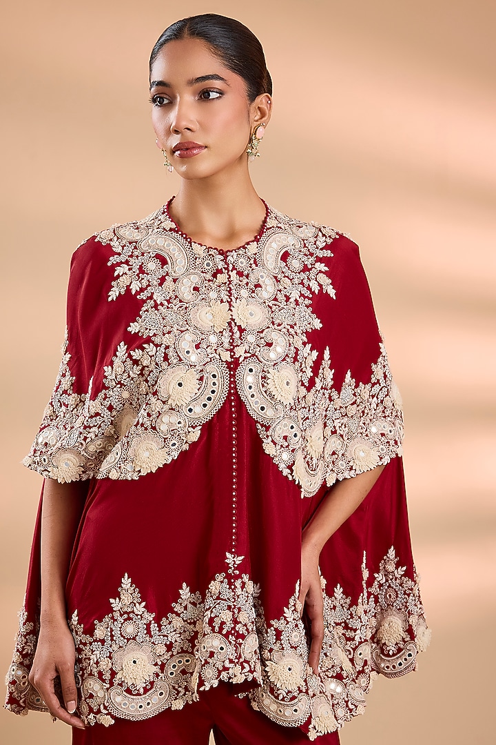 Maroon Dupion Threadwork Cape Set by Minaxi Dadoo at Pernia's Pop Up Shop