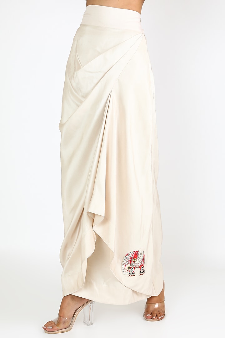 Ivory Embroidered Cape Set by Minaxi Dadoo at Pernia's Pop Up Shop