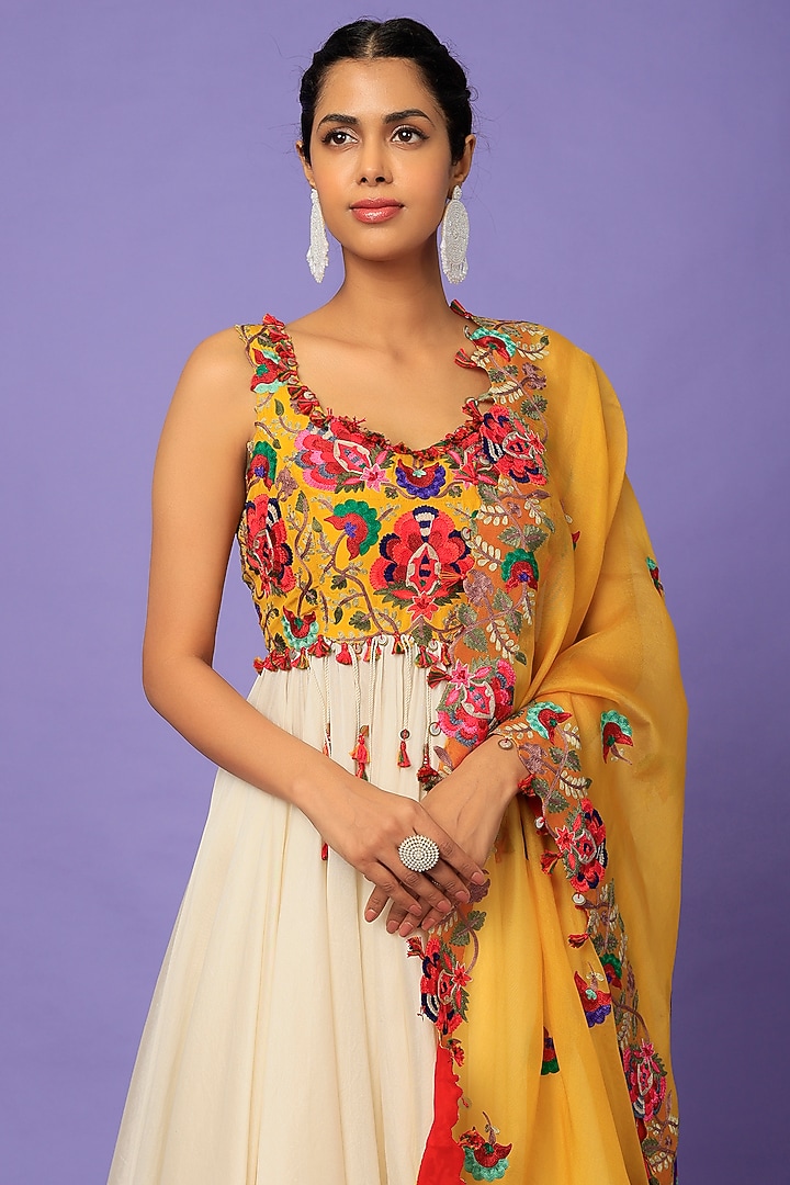 Ivory Chanderi Embroidered Bridal Anarkali Set by Minaxi Dadoo at Pernia's Pop Up Shop
