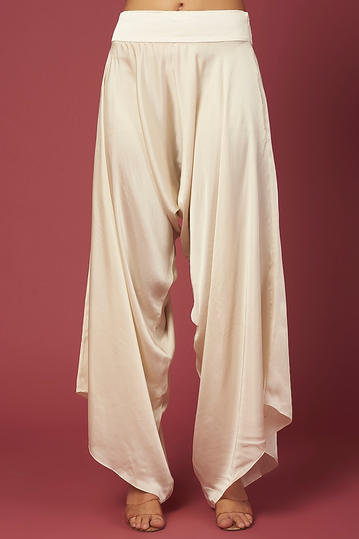 Ivory Silk Embroidered Cape Set by Minaxi Dadoo at Pernia's Pop Up Shop