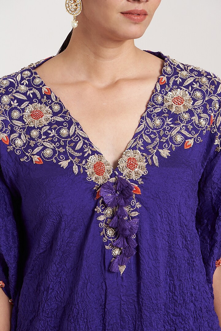 Violet Dupion Embroidered Kaftan Set by Minaxi Dadoo at Pernia's Pop Up Shop