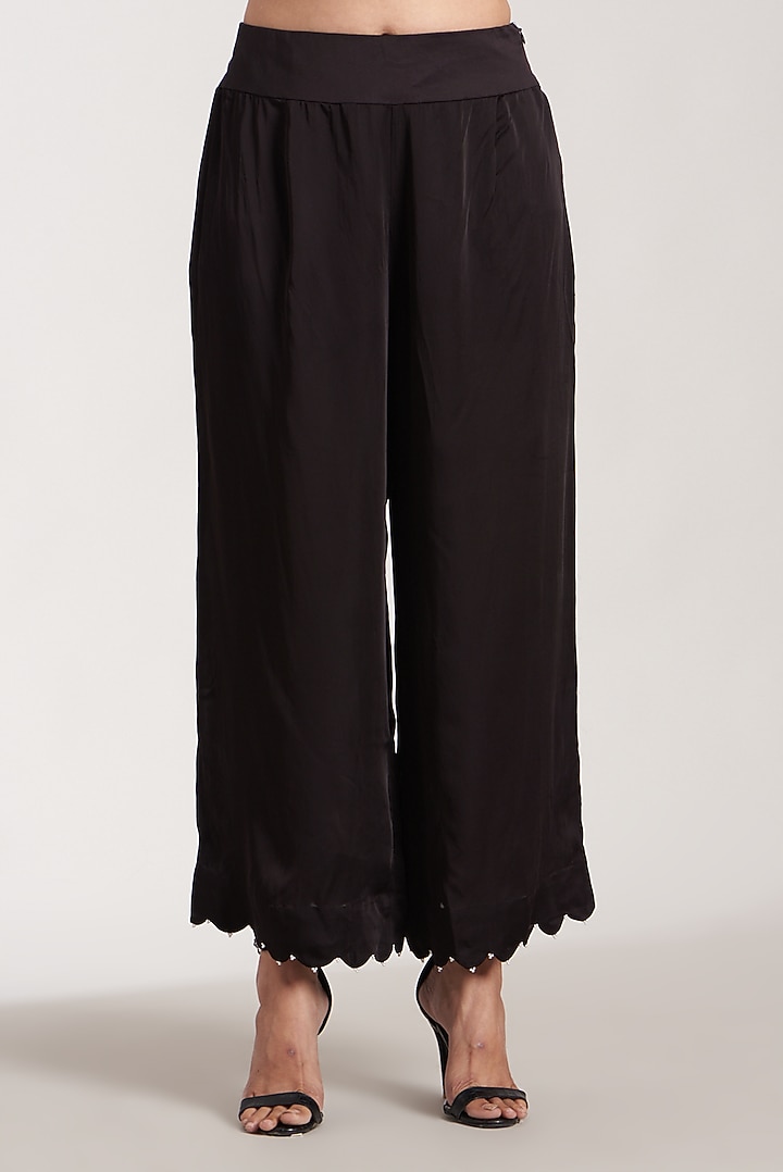 Black Dupion & Georgette Embroidered Cape Set by Minaxi Dadoo at Pernia's Pop Up Shop