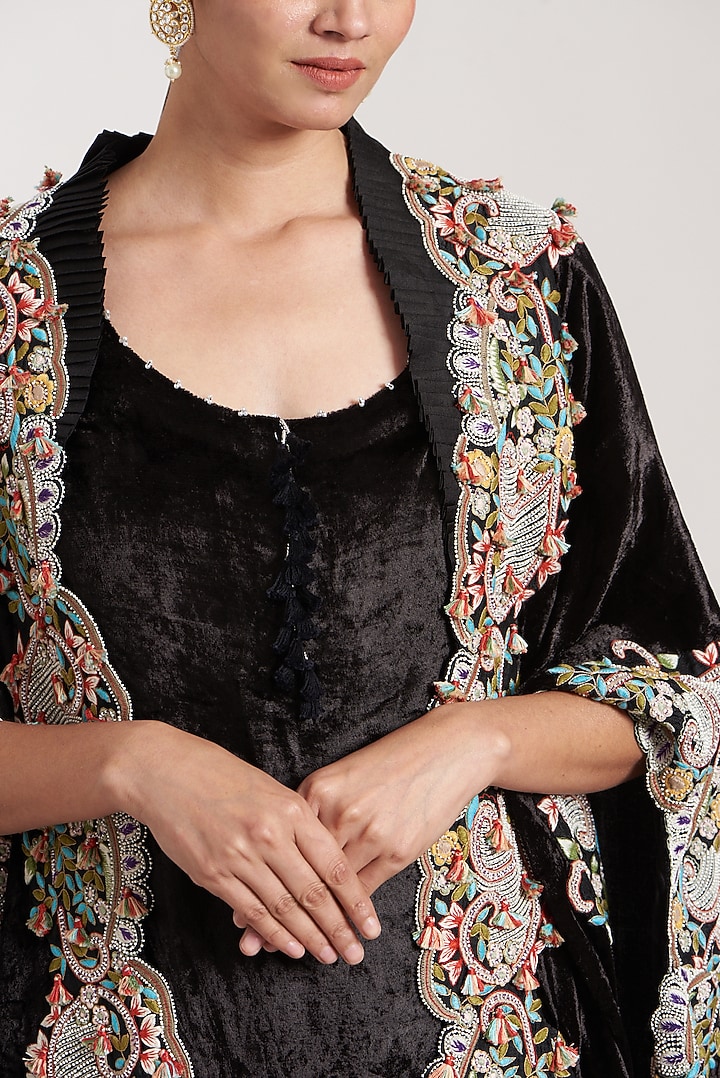 Black Dupion & Georgette Embroidered Cape Set by Minaxi Dadoo at Pernia's Pop Up Shop