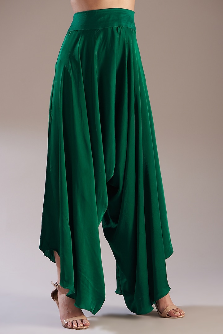 Green Silk Embroidered Cape Set by Minaxi Dadoo at Pernia's Pop Up Shop