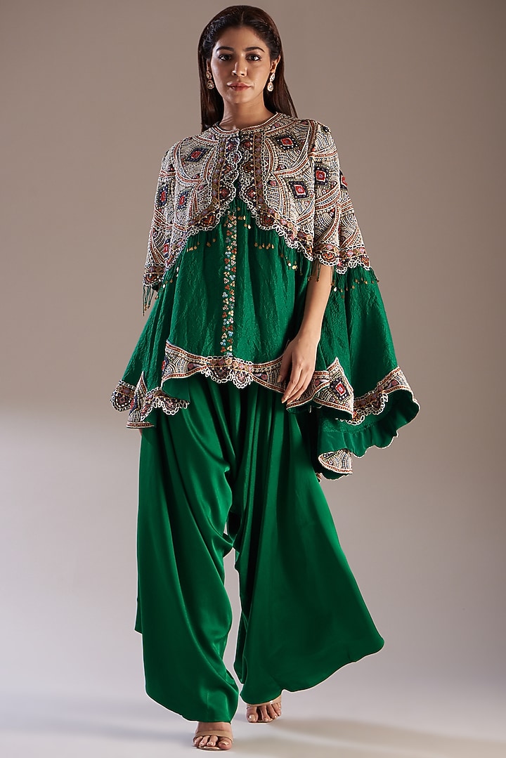 Green Silk Embroidered Cape Set by Minaxi Dadoo at Pernia's Pop Up Shop