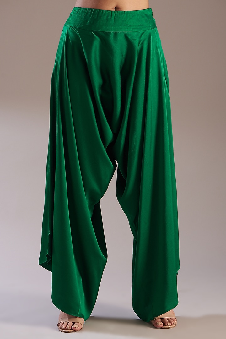 Green Silk Embroidered Cape Set by Minaxi Dadoo at Pernia's Pop Up Shop