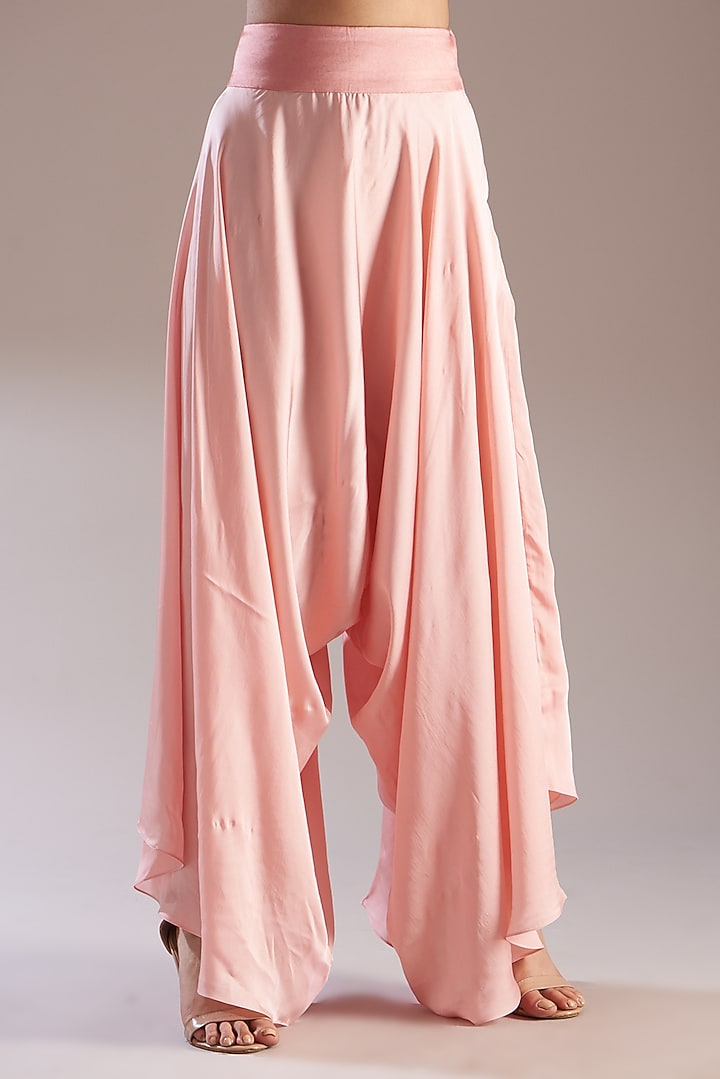 Pink Organza Embroidered Cape Set by Minaxi Dadoo at Pernia's Pop Up Shop
