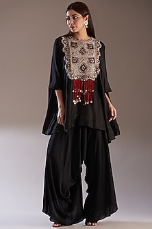 product-color-Black