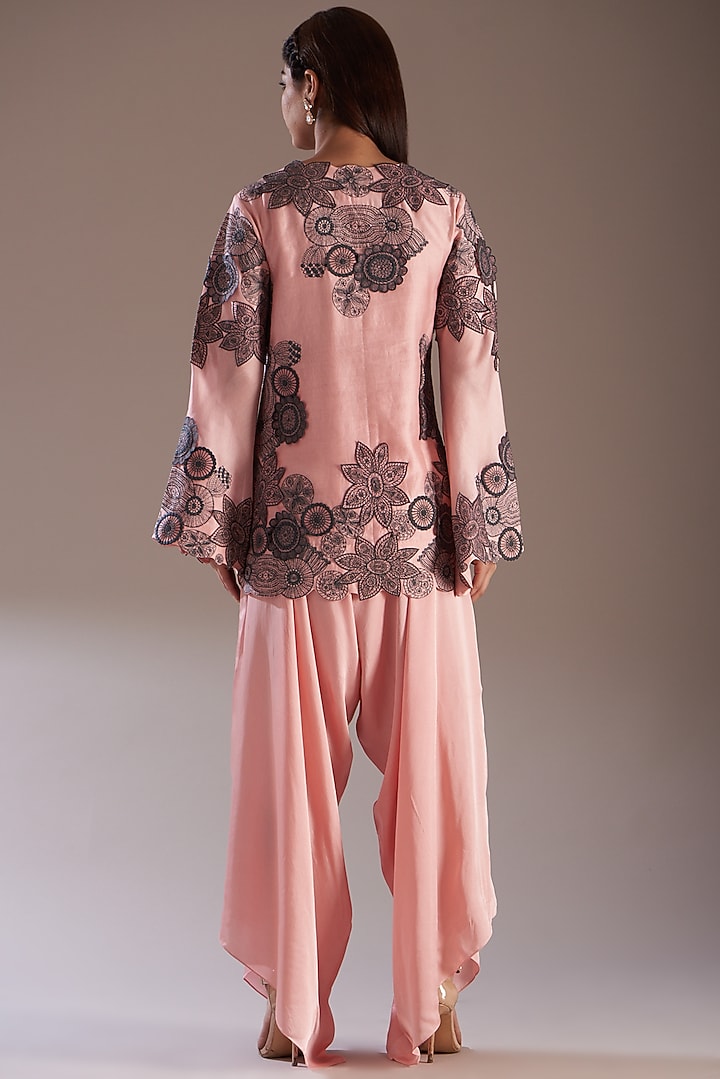 Pink Silk & Chanderi Embroidered Kurta Set by Minaxi Dadoo at Pernia's Pop Up Shop