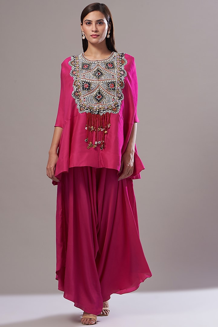 Pink Dupion Embroidered Cape Set by Minaxi Dadoo at Pernia's Pop Up Shop