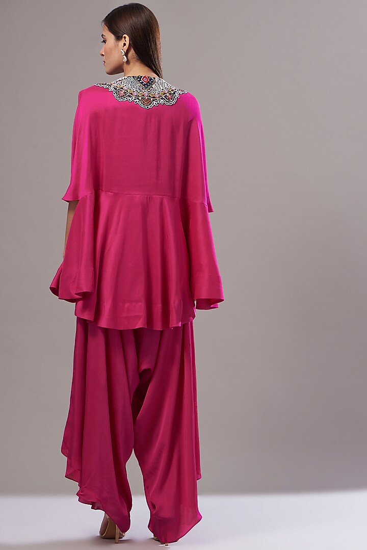 Pink Dupion Embroidered Cape Set by Minaxi Dadoo at Pernia's Pop Up Shop