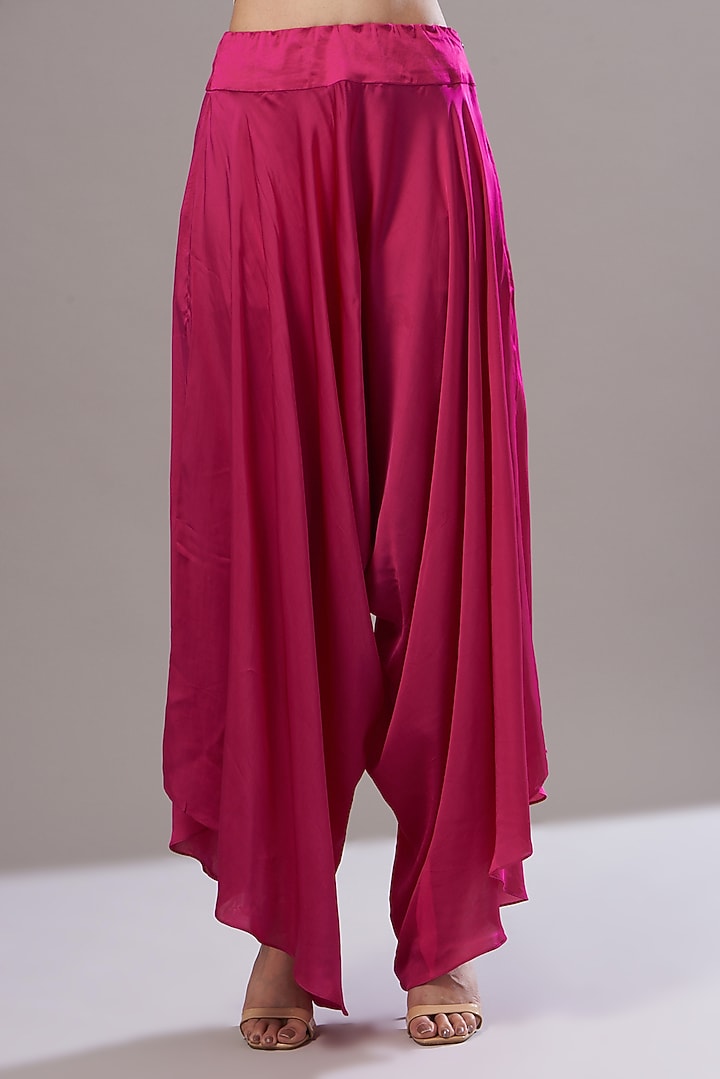Pink Dupion Embroidered Cape Set by Minaxi Dadoo at Pernia's Pop Up Shop