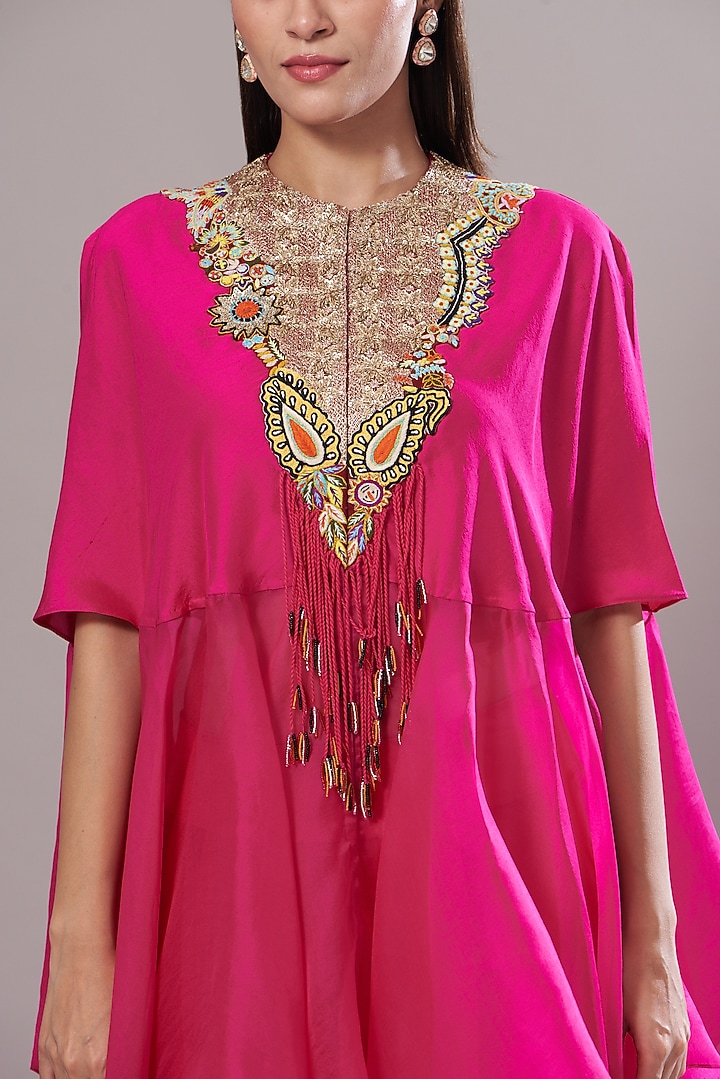 Pink Dupion Hankey Cape Set by Minaxi Dadoo at Pernia's Pop Up Shop