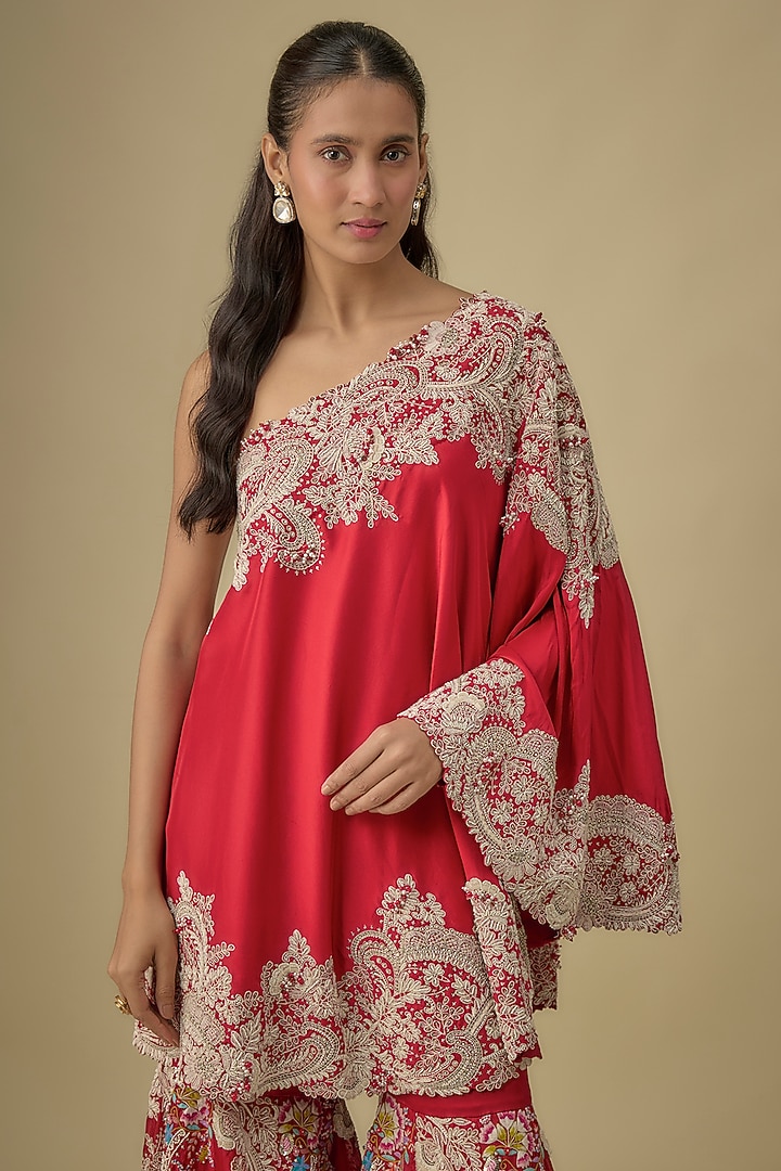 Red Organza Floral Work Gharara Set by Minaxi Dadoo at Pernia's Pop Up Shop
