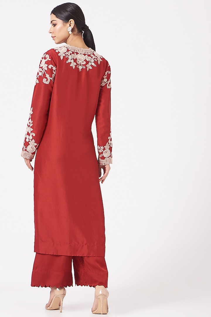 Cadmium Red Embroidered Kurta Set by Minaxi Dadoo at Pernia's Pop Up Shop