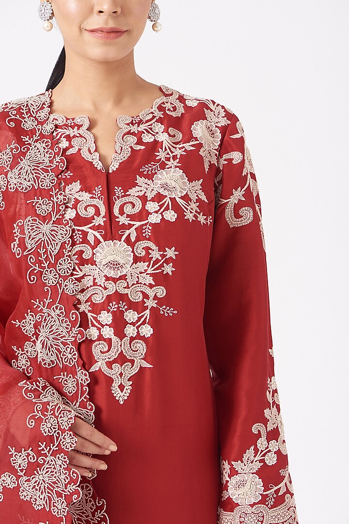 Cadmium Red Embroidered Kurta Set by Minaxi Dadoo at Pernia's Pop Up Shop