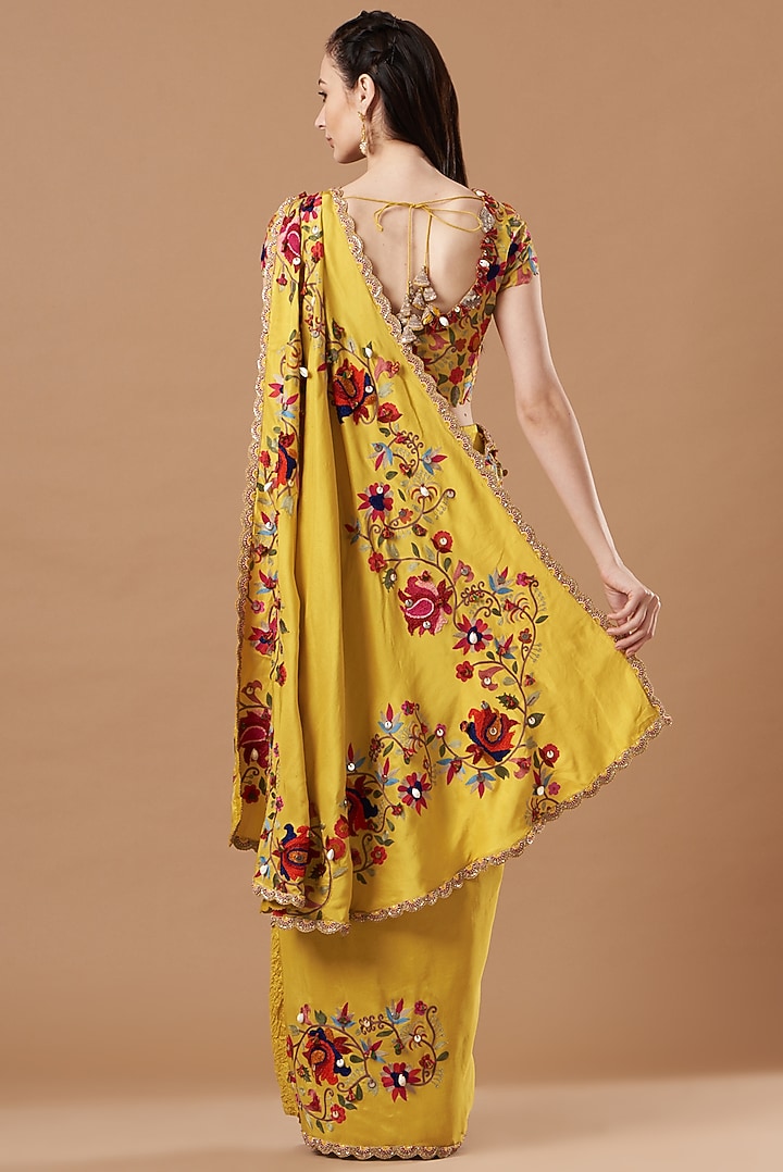 Yellow Dupion Silk Embroidered Draped Reception Saree Set by Minaxi Dadoo at Pernia's Pop Up Shop