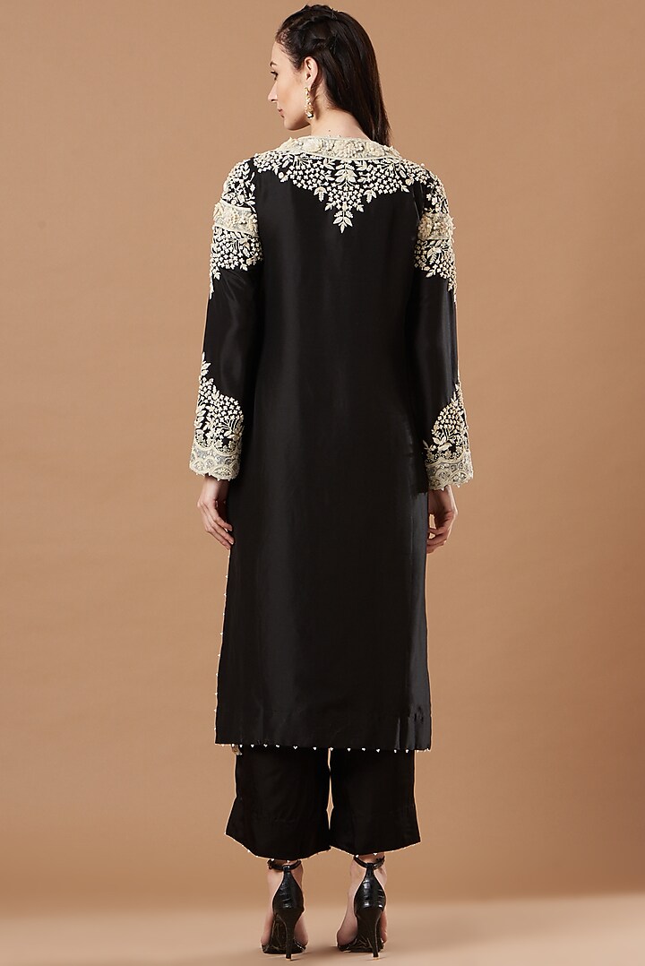 Black Dupion Silk Embroidered Kurta Set by Minaxi Dadoo at Pernia's Pop Up Shop