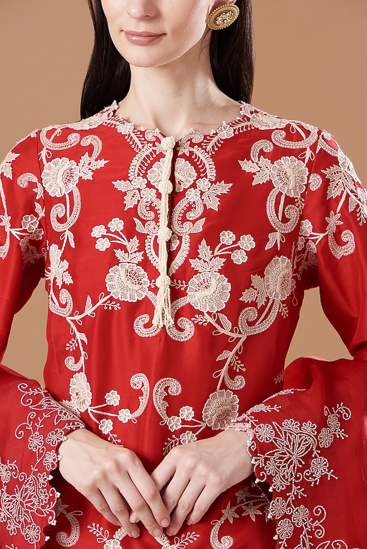 Red Dupion Embroidered Kurta Set by Minaxi Dadoo at Pernia's Pop Up Shop