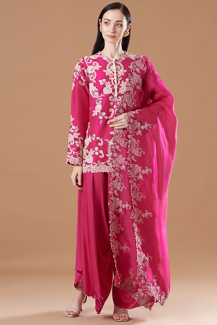 Rani Pink Dupion Embroidered Kurta Set by Minaxi Dadoo at Pernia's Pop Up Shop