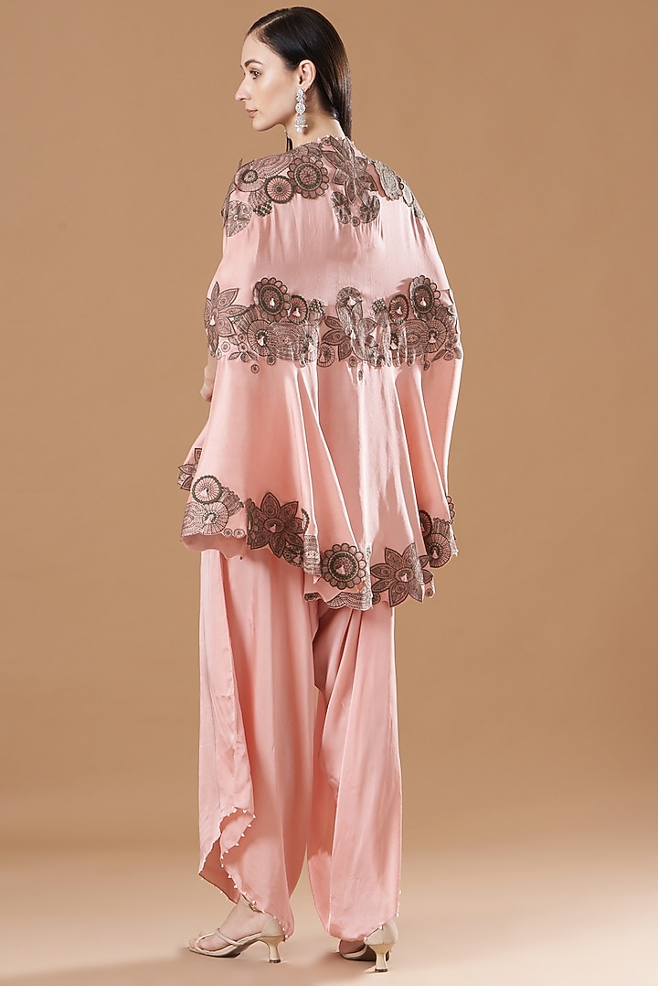 Pink Dupion Embroidered Cape Set by Minaxi Dadoo at Pernia's Pop Up Shop