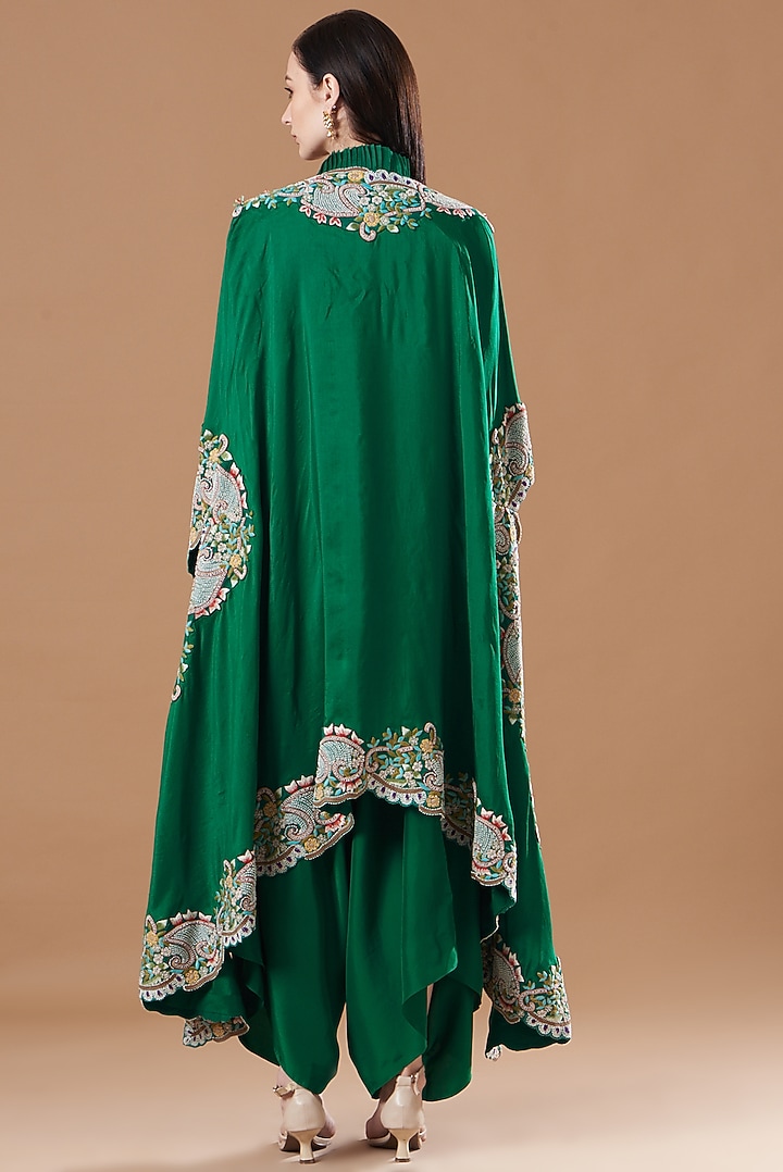 Green Organza Embroidered Cape Set by Minaxi Dadoo at Pernia's Pop Up Shop