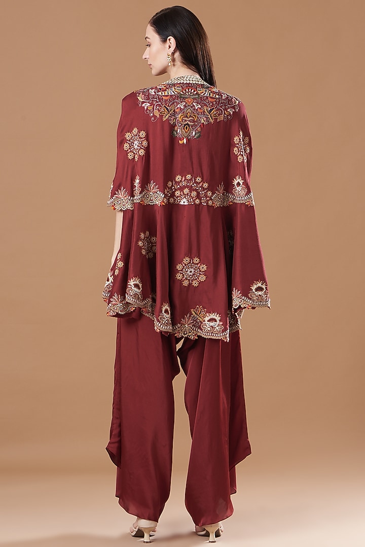 Maroon Dupion Embroidered Cape Set by Minaxi Dadoo at Pernia's Pop Up Shop