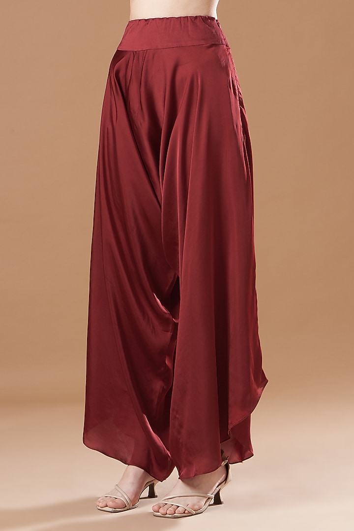 Maroon Dupion Embroidered Cape Set by Minaxi Dadoo at Pernia's Pop Up Shop