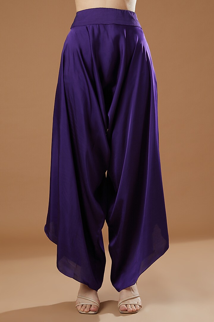 Violet Dupion Embroidered Cape Set by Minaxi Dadoo at Pernia's Pop Up Shop