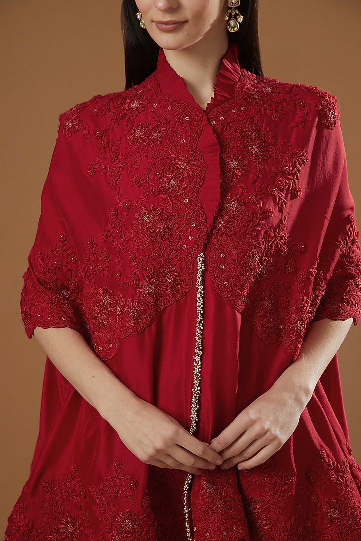 Red Dupion Cape Set by Minaxi Dadoo at Pernia's Pop Up Shop