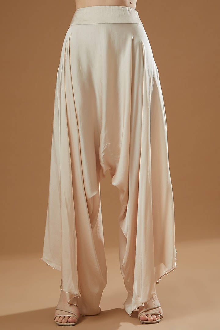 Beige Dupion Scalloped Cape Set by Minaxi Dadoo at Pernia's Pop Up Shop
