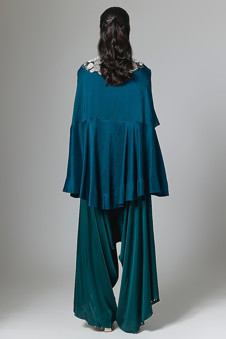 Peacock Blue China Dupion Embroidered Cape Set by Minaxi Dadoo at Pernia's Pop Up Shop