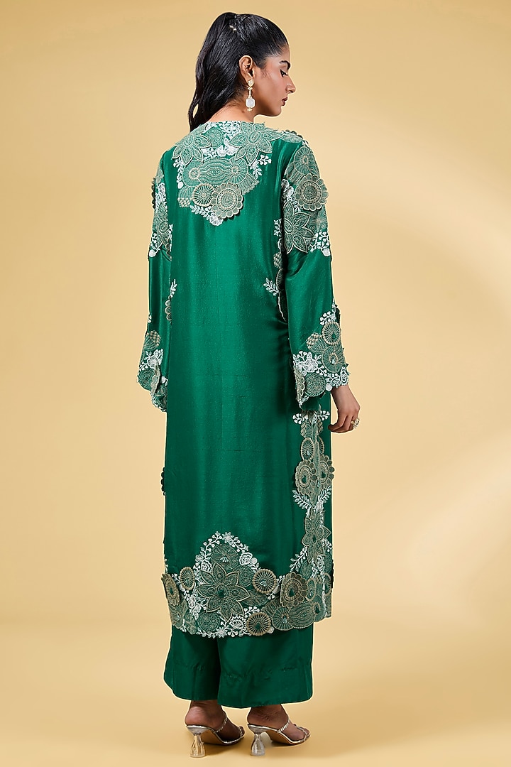 Green Silk Thread Work Straight Kurta Set by Minaxi Dadoo at Pernia's Pop Up Shop