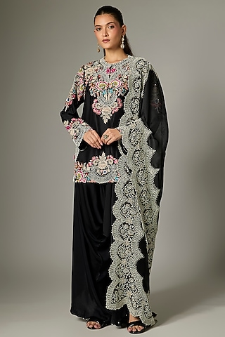 black punjabi dress Black Embroidered Velvet Punjabi Suit