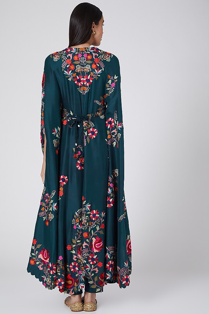 Blue Embroidered Kaftan With Pants by Minaxi Dadoo at Pernia's Pop Up Shop