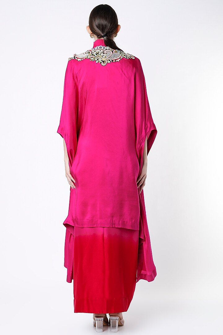 Rani Pink Silk Cape Set by Minaxi Dadoo at Pernia's Pop Up Shop
