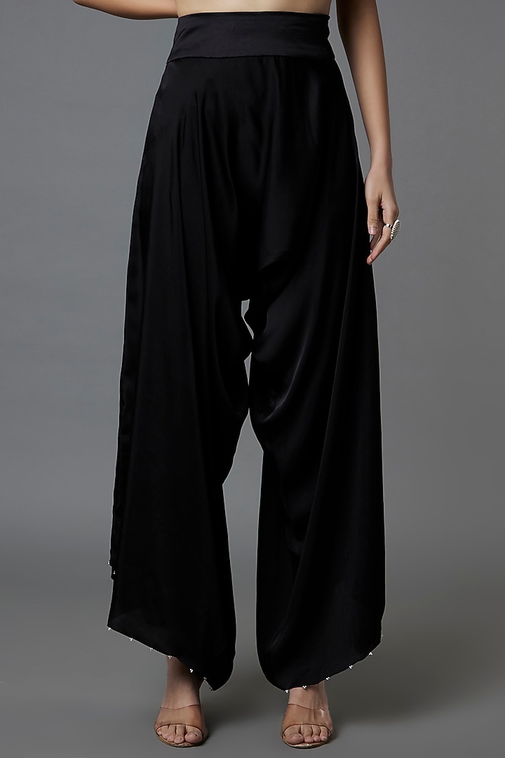 Black Organza Embroidered Cape Set by Minaxi Dadoo at Pernia's Pop Up Shop