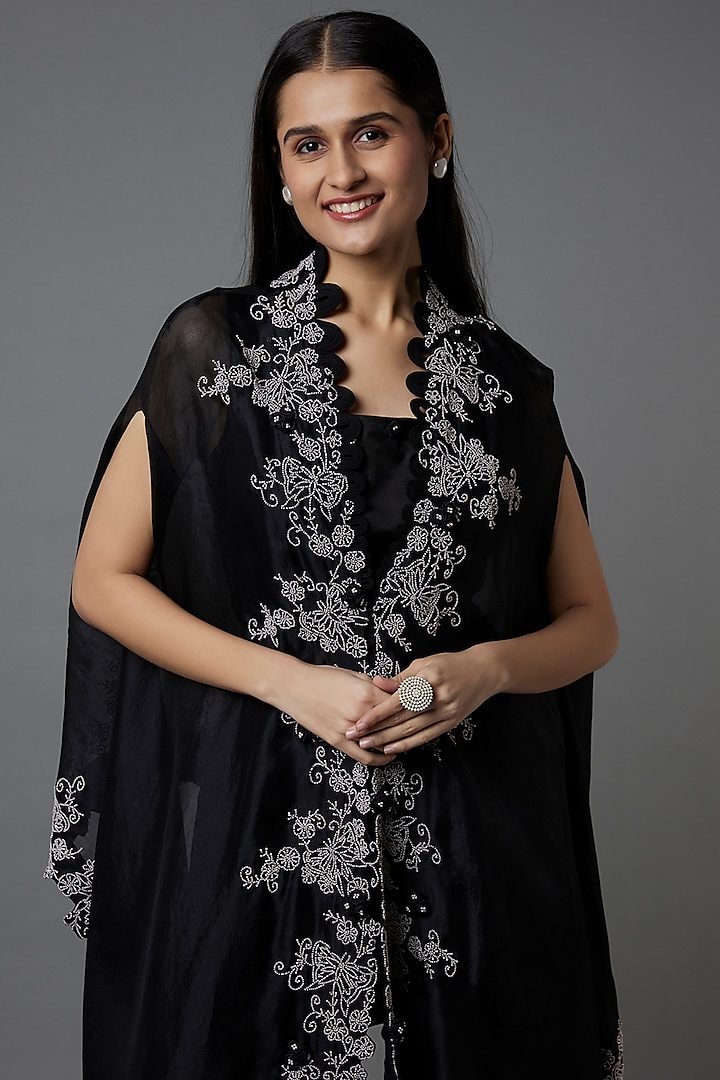 Black Organza Embroidered Cape Set by Minaxi Dadoo at Pernia's Pop Up Shop